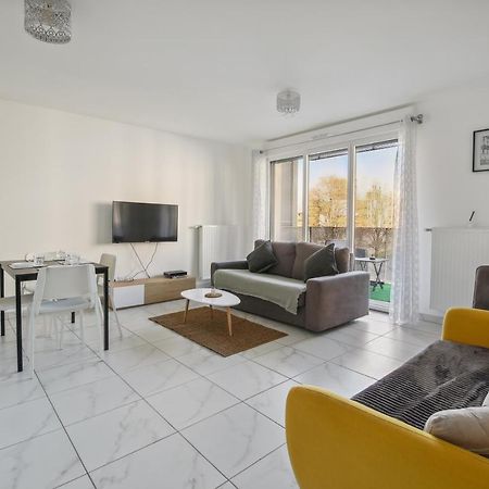 Chic Apart With Balcony Near Paris Apartment Ivry-sur-Seine Ngoại thất bức ảnh