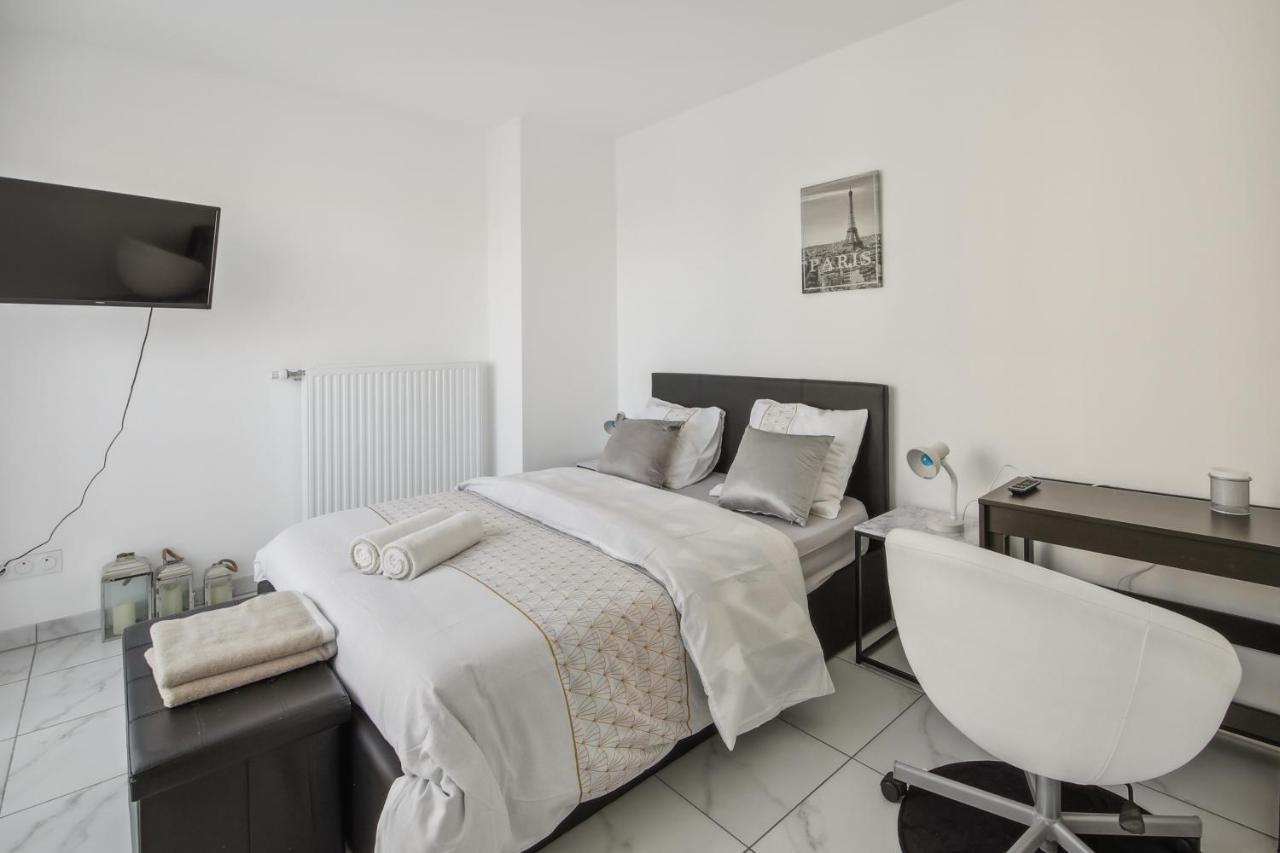 Chic Apart With Balcony Near Paris Apartment Ivry-sur-Seine Ngoại thất bức ảnh