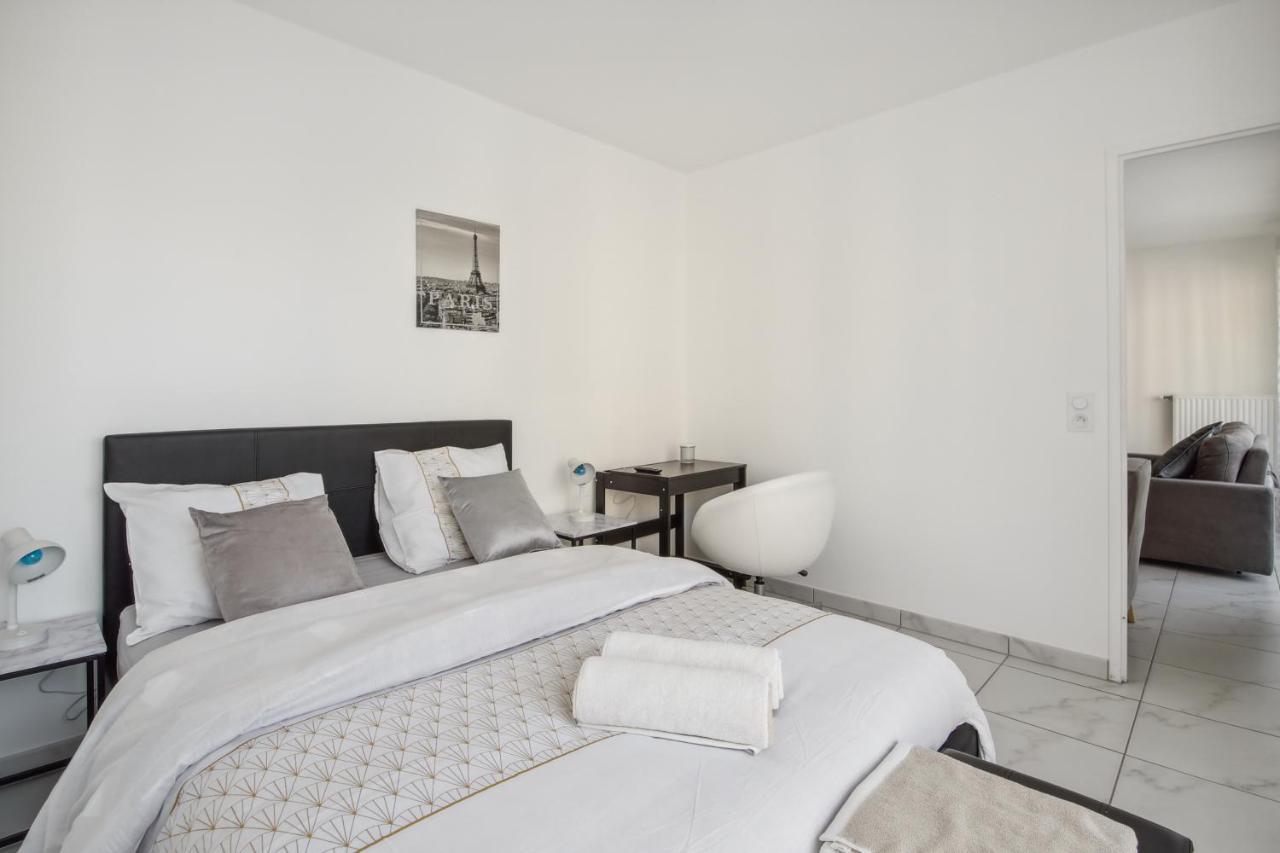 Chic Apart With Balcony Near Paris Apartment Ivry-sur-Seine Ngoại thất bức ảnh